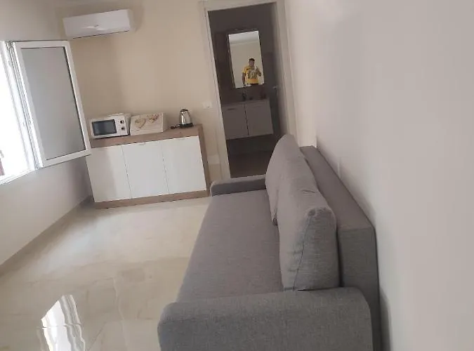 Cantarano Bed & Breakfast 3*