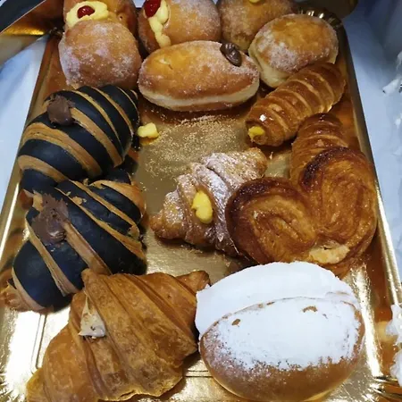 Alojamento de Acomodação e Pequeno-almoço Cantarano 3*