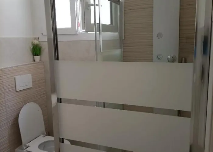 Cantarano לינה וארוחת בוקר 3*